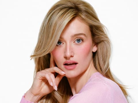 Sarah Pidgeon ist das Gesicht der neuen Rhode-Kampagne