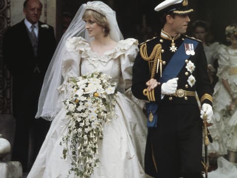 Hochzeitskleider der Stars: Die schönsten Dresses aller Zeiten Hochzeitskleider der Stars: Die schönsten Dresses aller Zeiten