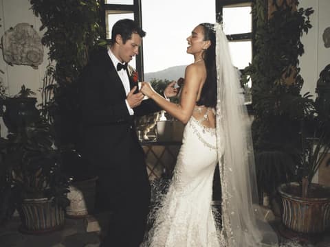 Dua Lipas Chanel-Hochzeitskleid setzt Braut-Trend 2026 Dua Lipas Chanel-Hochzeitskleid setzt Braut-Trend 2026