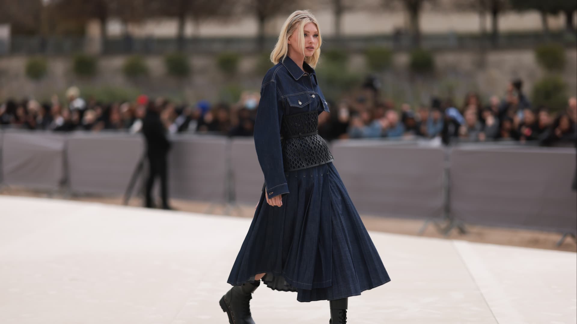 Winter Outfits 2022 Das sind die einzigen Kleider, die ihr diese