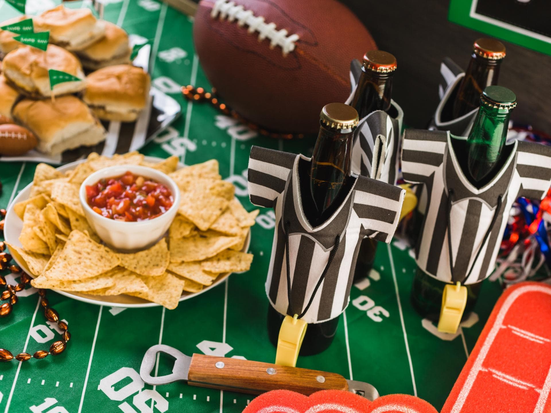 Mit diesen Superbowl-Rezepten landest du bei allen Männern einen Touchdown