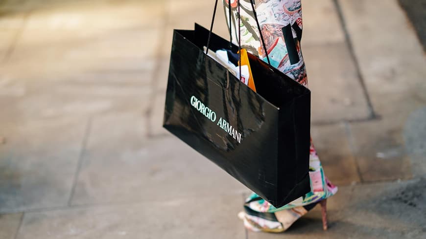 Giorgio Armani: Mit der Tasche "La Prima" launcht das Label die It-Bag 2020