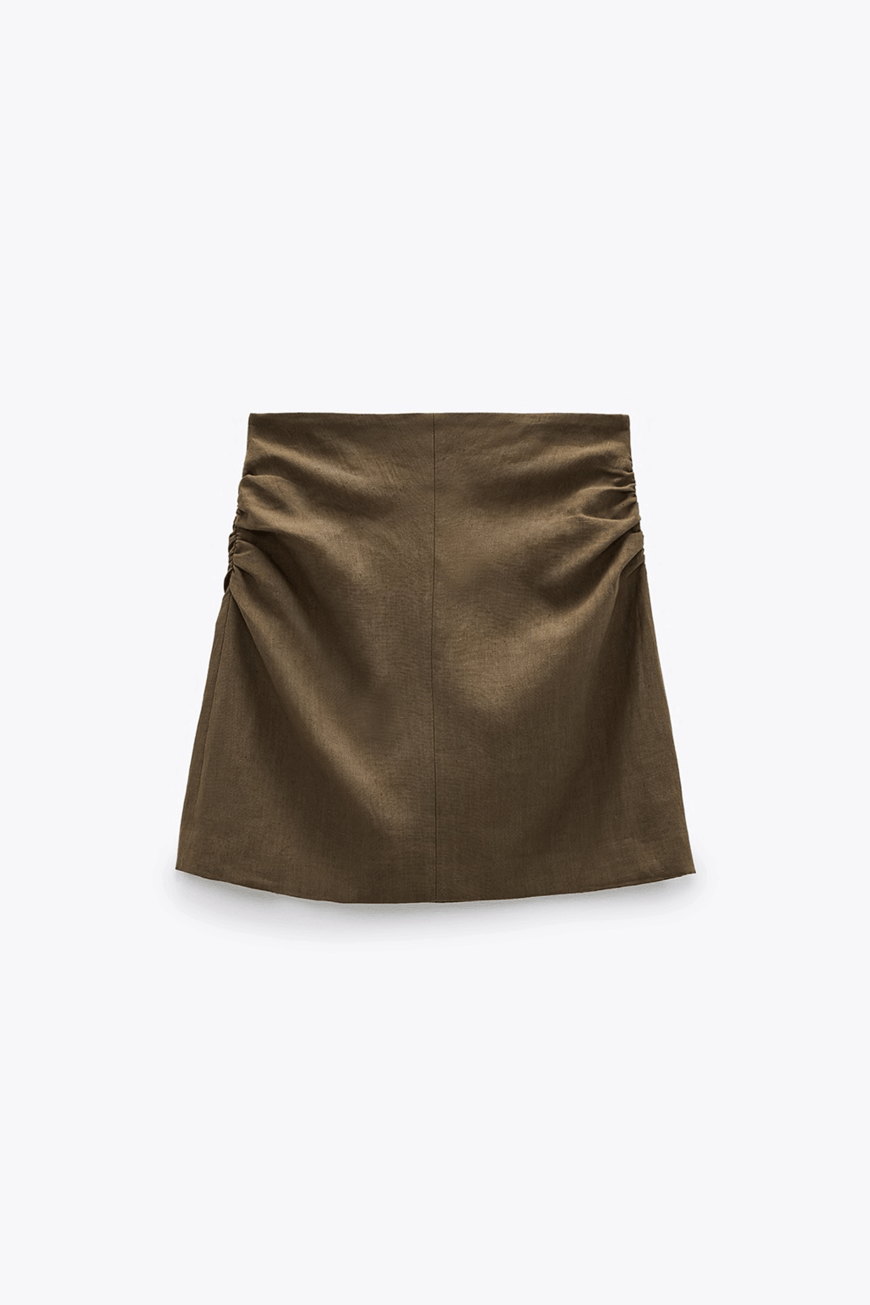 ZARA: Ann-Kathrin Götze trägt diesen Rock des spanischen Modekonzerns