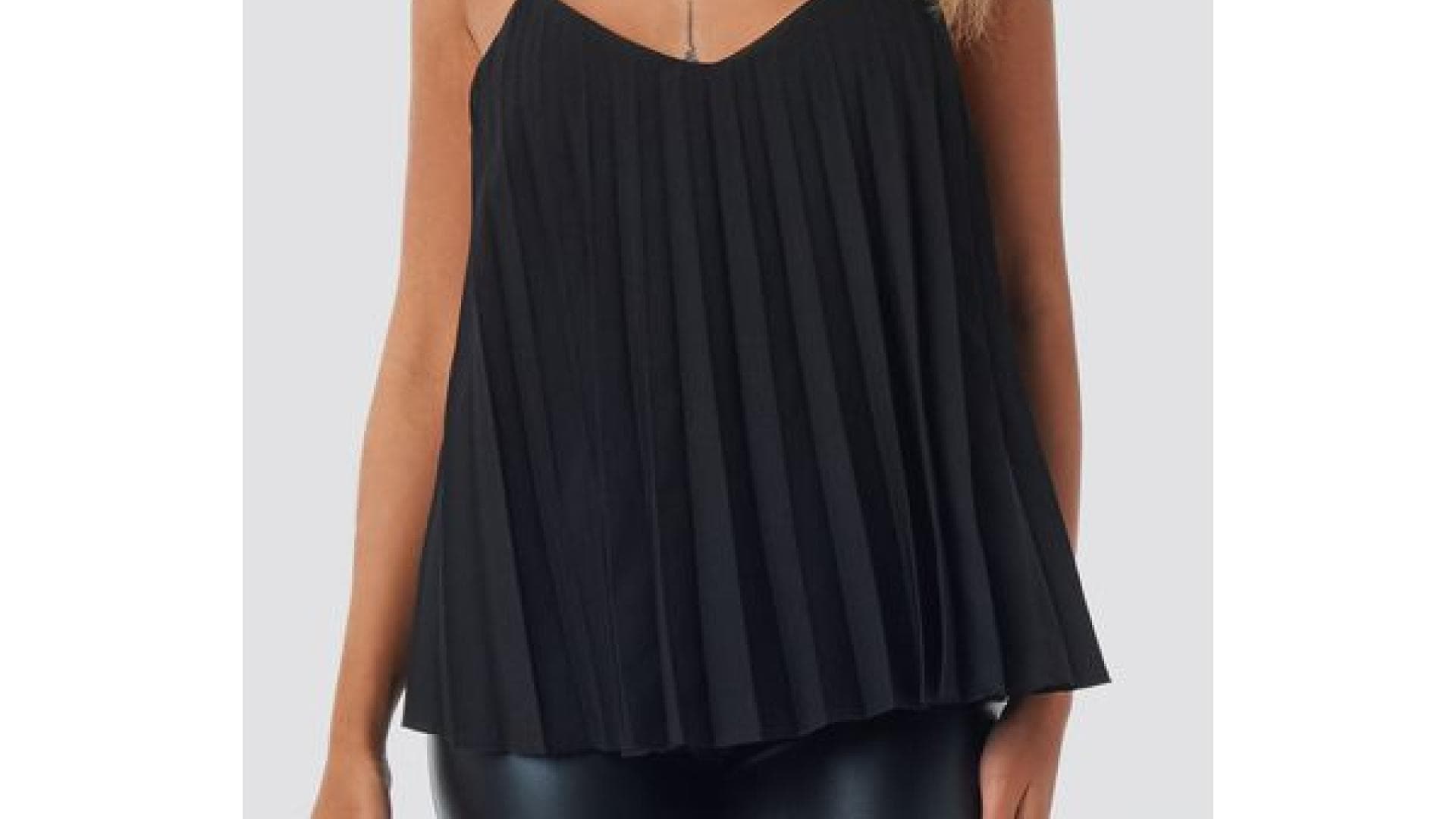 Große Brüste Das sind die stylischsten Tops für eine üppige Oberweite