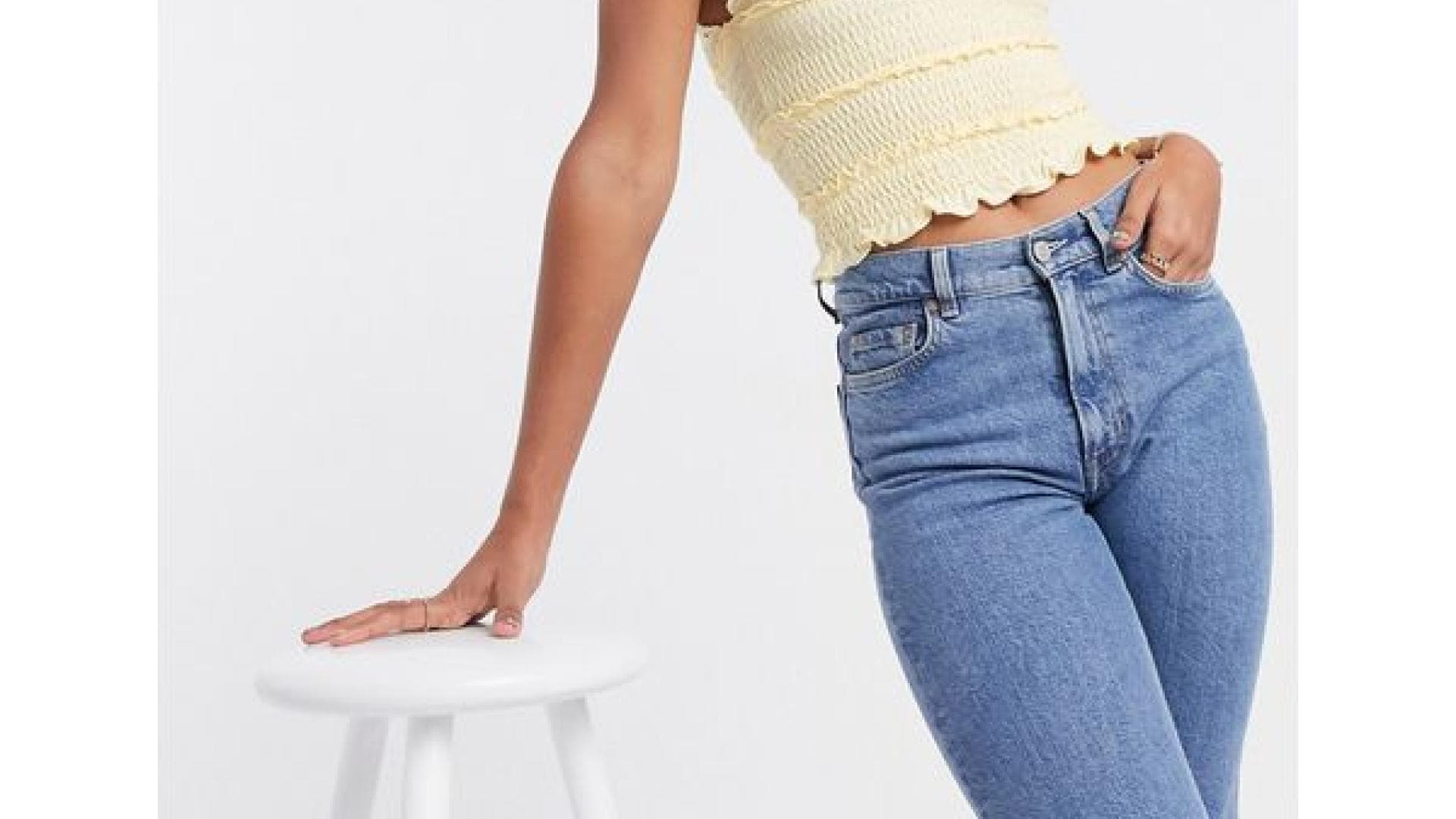 Breite Schultern Diese Oberteile schummeln sie schlanker GRAZIA Deutschland