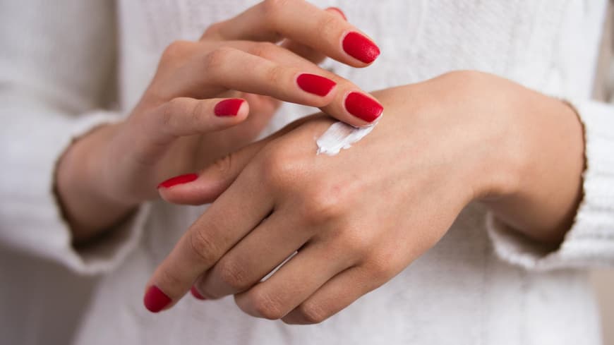 Handbalsam: Diese reichhaltige Creme repariert trockene, rissige H&auml;nde &uuml;ber Nacht