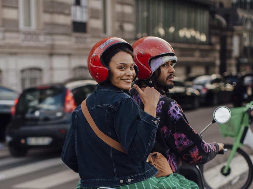 Helm Frisuren Frauen