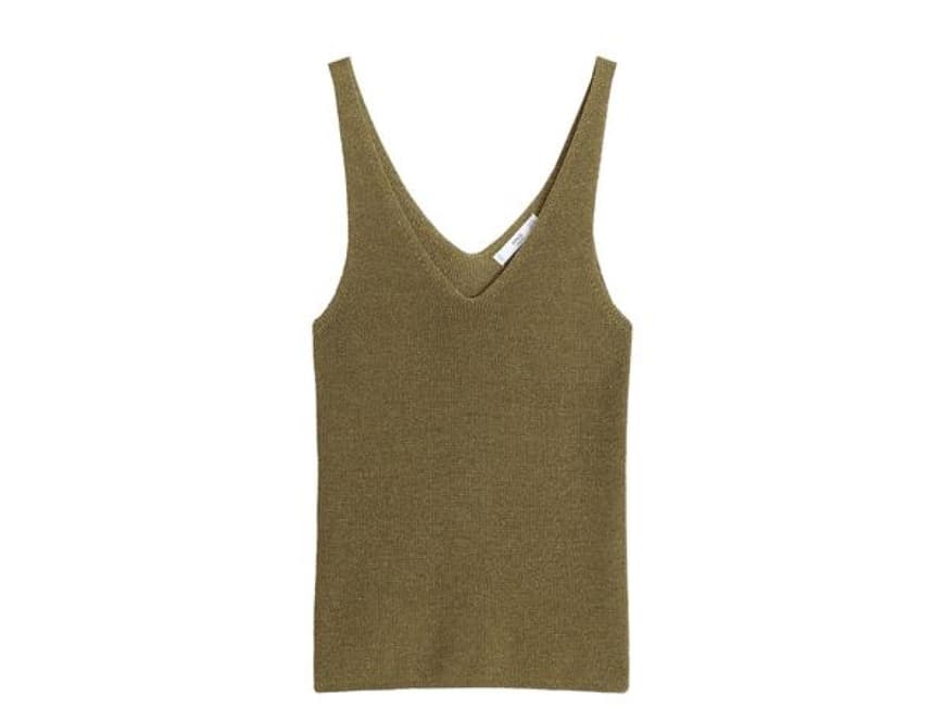 Große Brüste Das sind die stylischsten Tops für eine üppige Oberweite