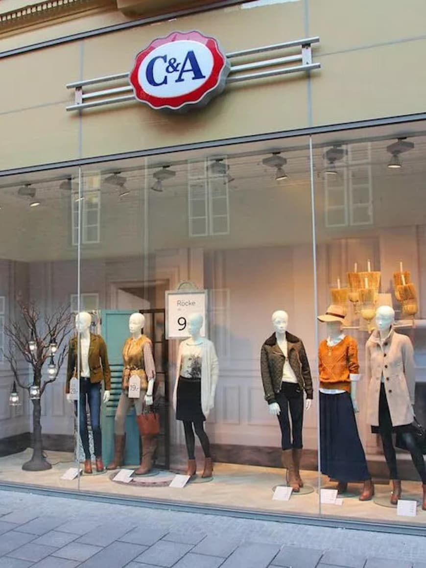 Bademode 2022 In diesem Badeanzug von C&A fühlen sich CurvyFrauen