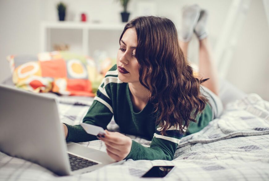 Samstagabend Allein Zuhause 5 Grunde Warum Du Samstagabends