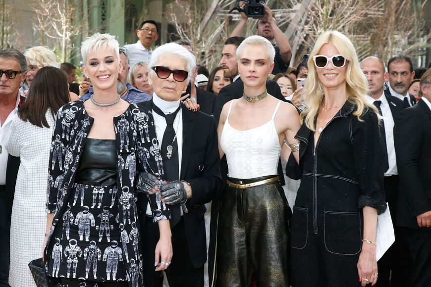 Karl Lagerfeld So Trauert Die Welt Um Den Mode Designer