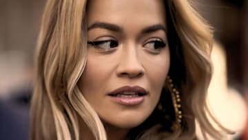 Rita Ora glossy Lips Rita Ora glossy Lips