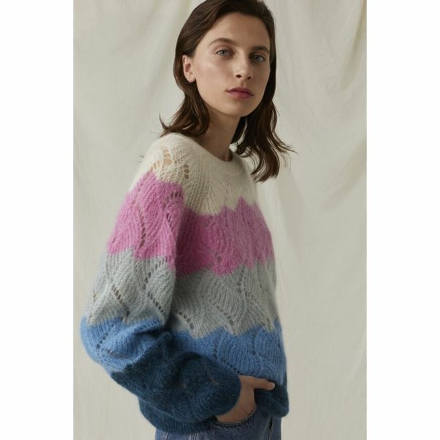 Französinnen: Diese Pullover dürfen in ihrem Kleiderschrank nicht