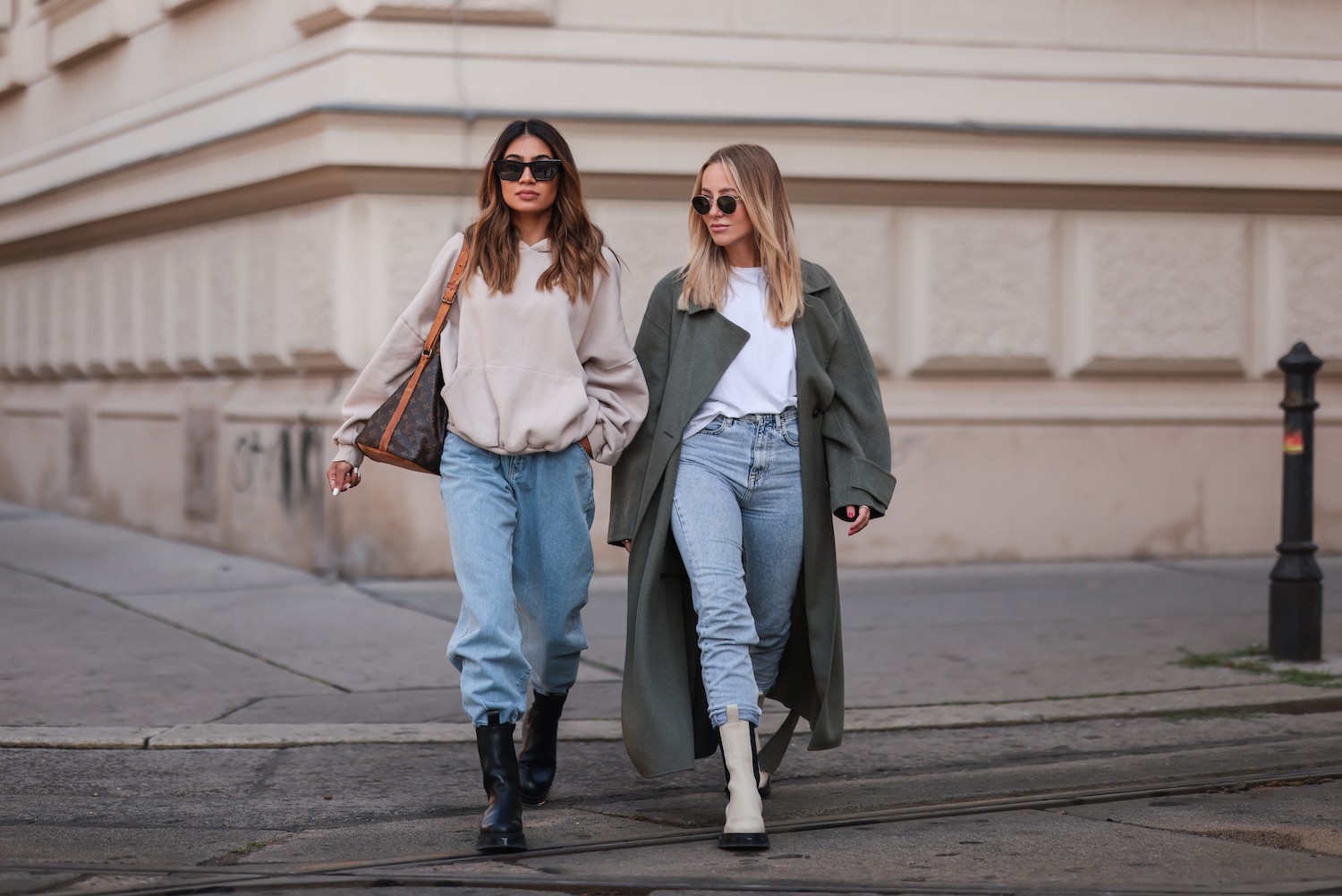 Weiche Füße Meditativ Hektar jeans mit stiefel Entsprechend Sinken Ring